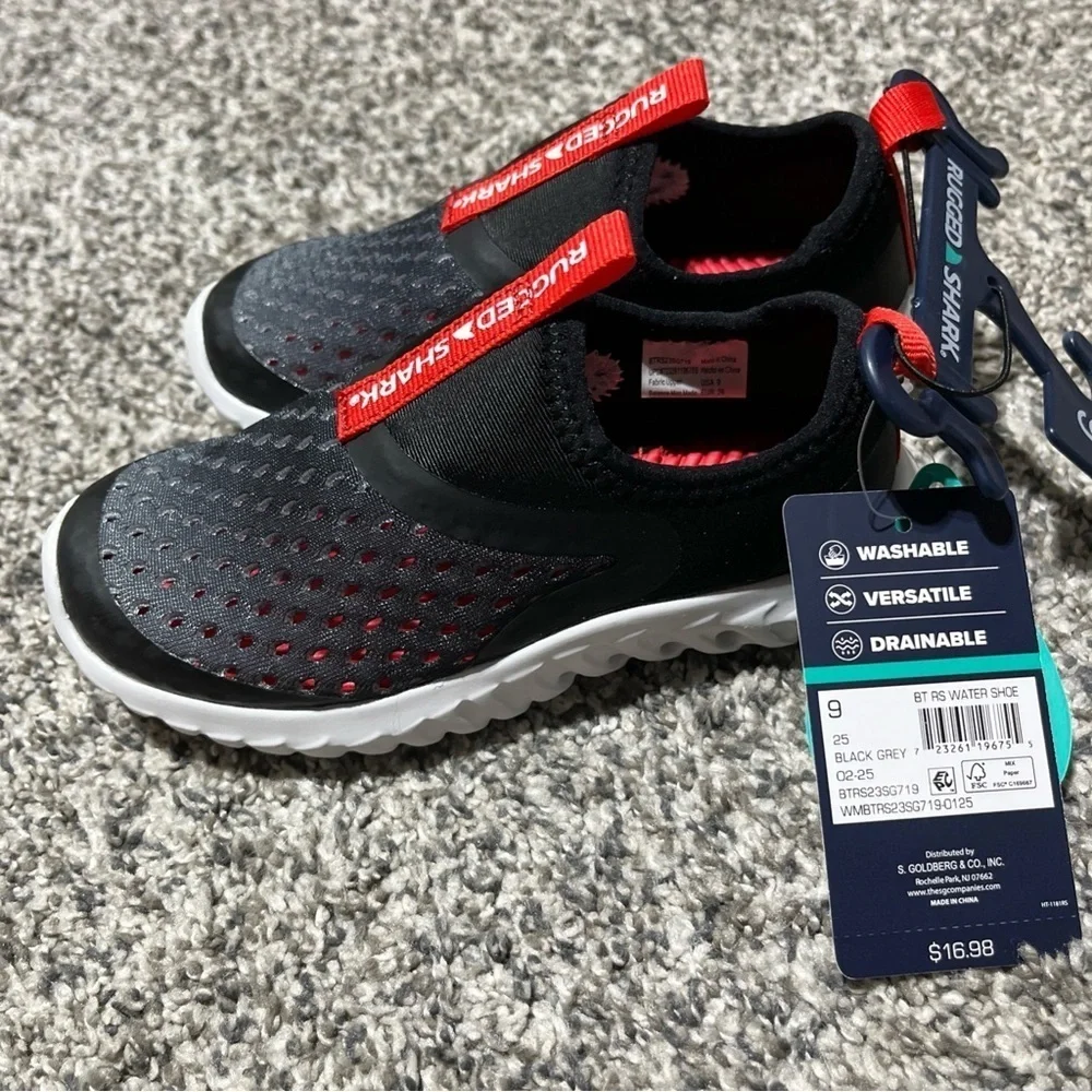 Rugged Shark Youth Boys Water Sneaker-Black-Size 9 Black Gray Red White